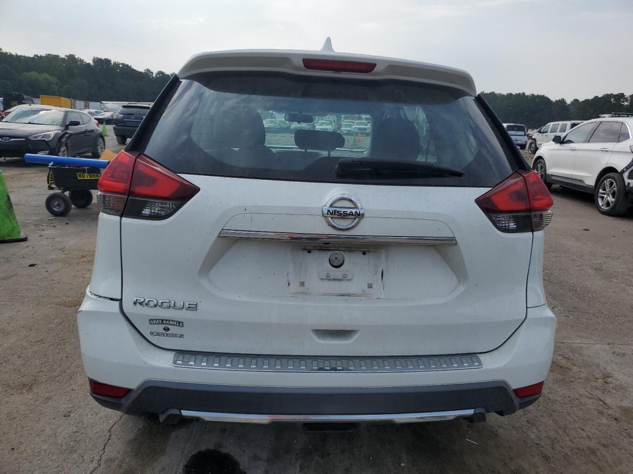 2018 Nissan Rogue S VIN: KNMAT2MT4JP543744 Lot: 80482945