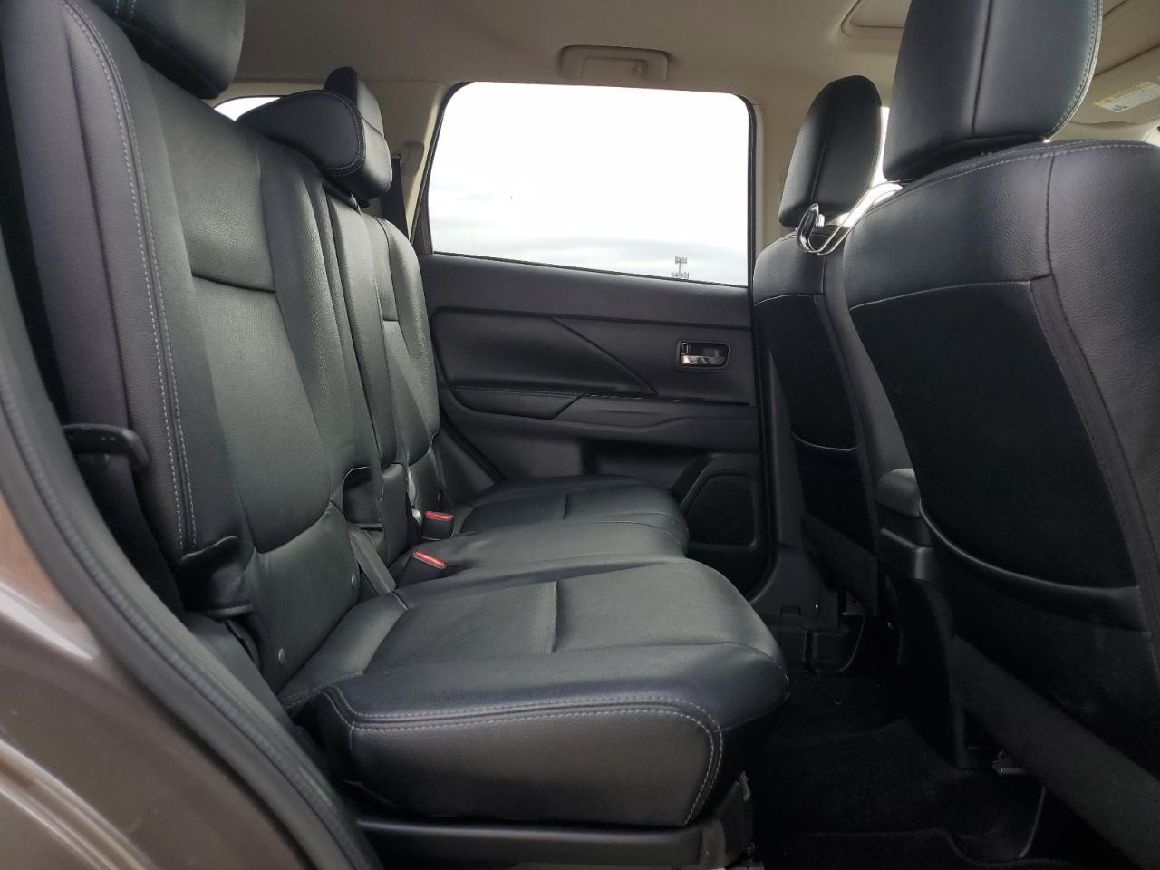 2016 Mitsubishi Outlander Se VIN: JA4AZ3A3XGZ015092 Lot: 72003595