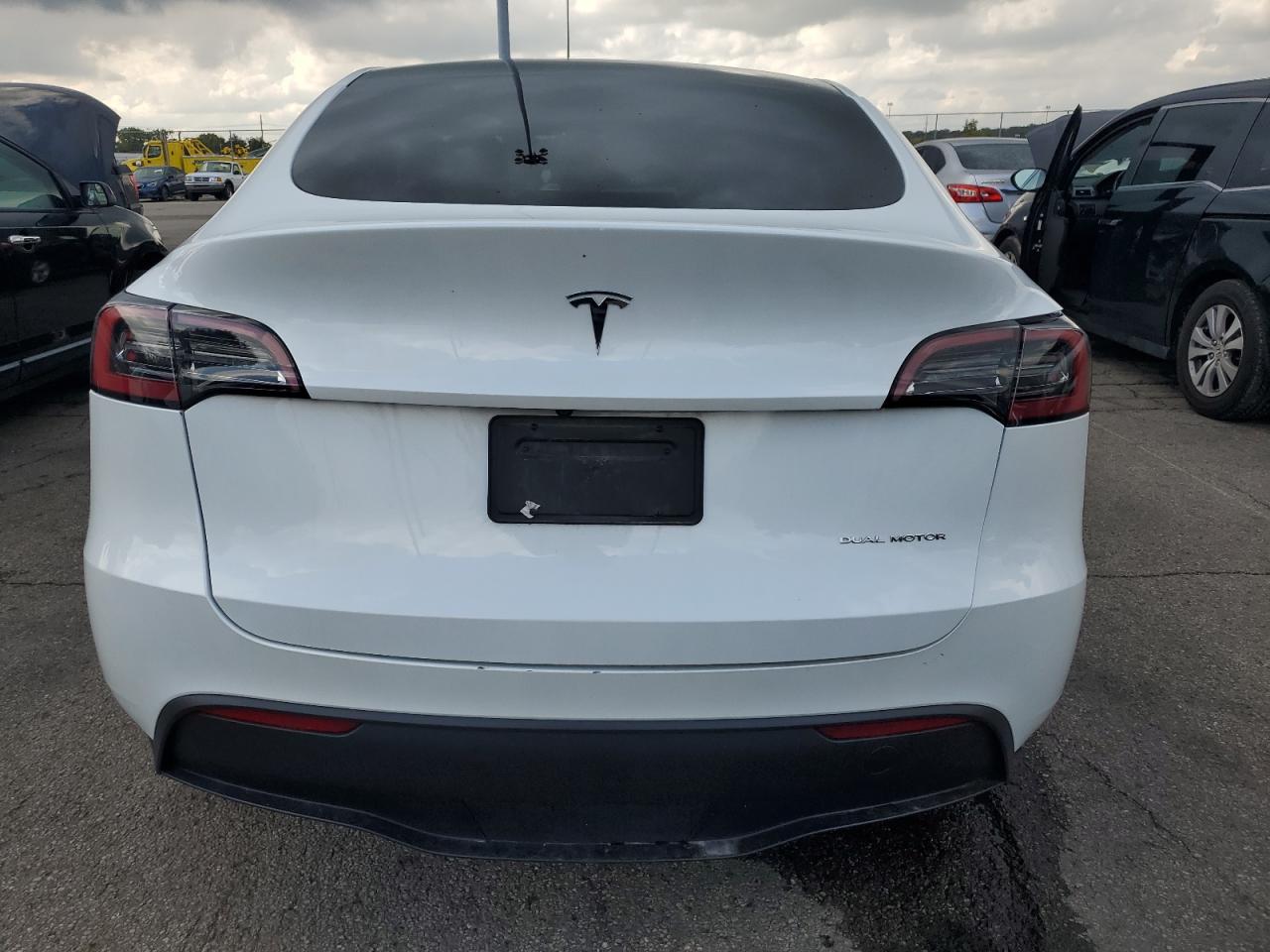 2023 Tesla Model Y VIN: 7SAYGDEE8PA078399 Lot: 82158315