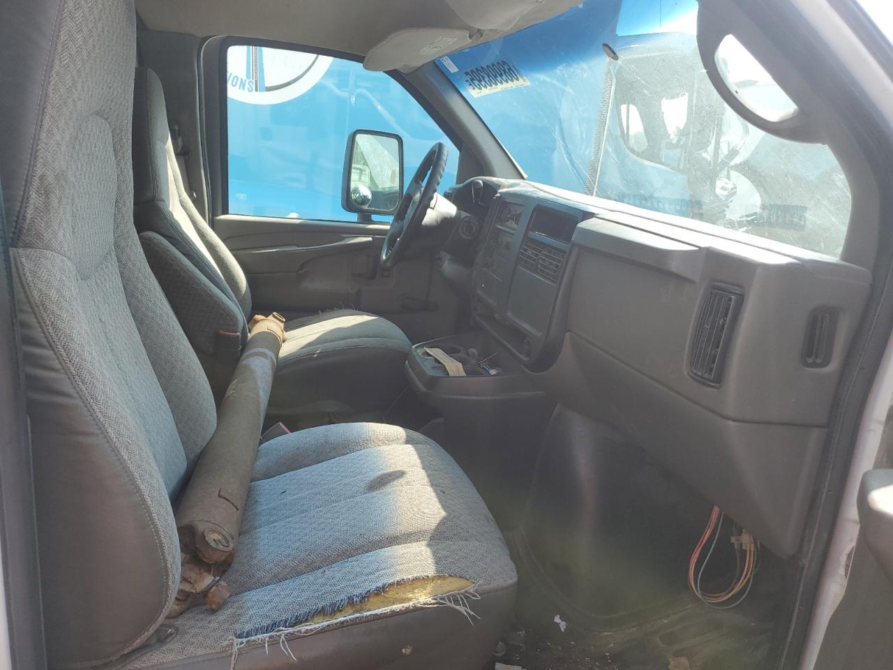 2007 GMC Savana Cutaway G3500 VIN: 1GDJG31U371175393 Lot: 81225785