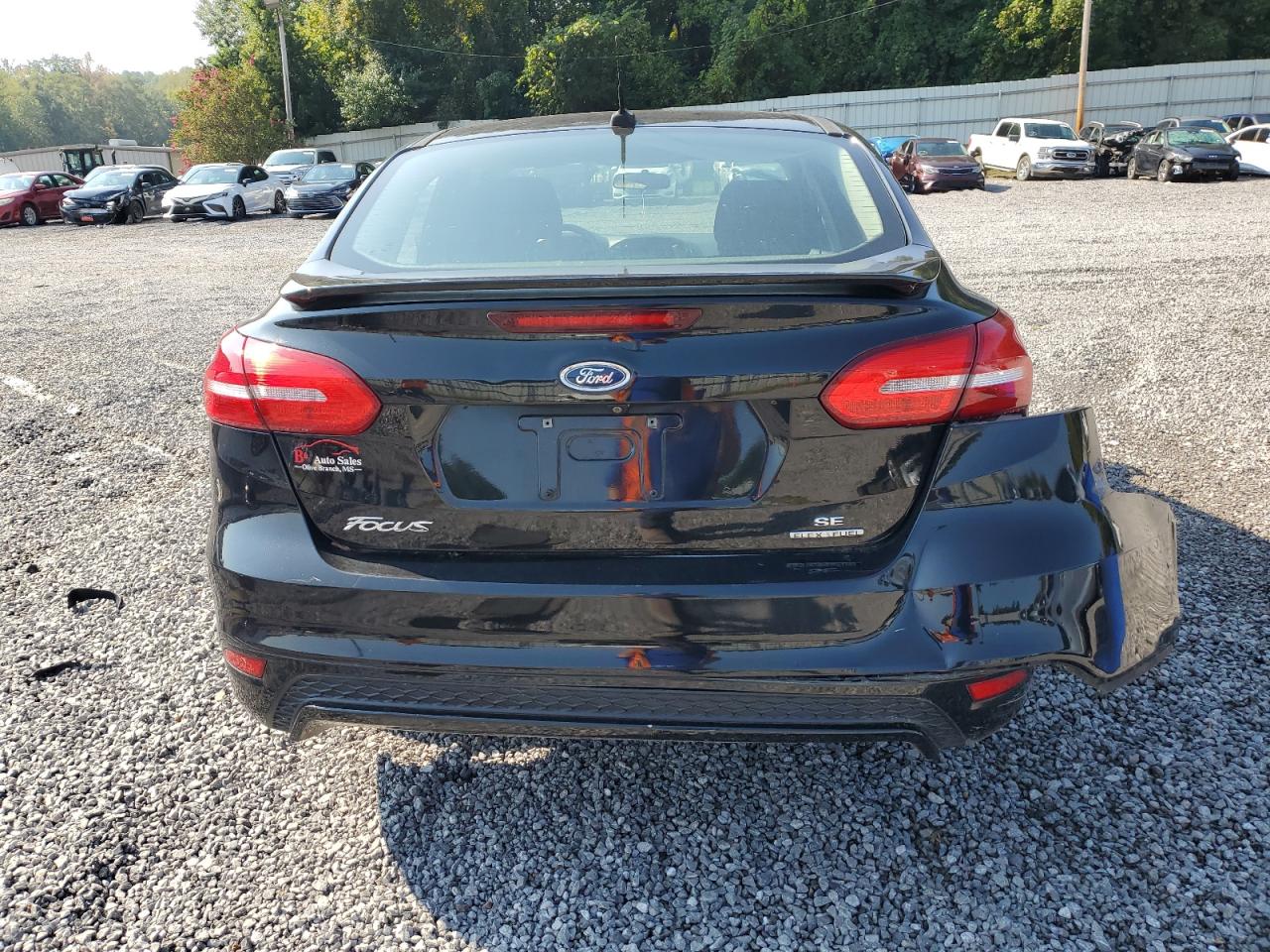 2015 Ford Focus Se VIN: 1FADP3F26FL218478 Lot: 81140515