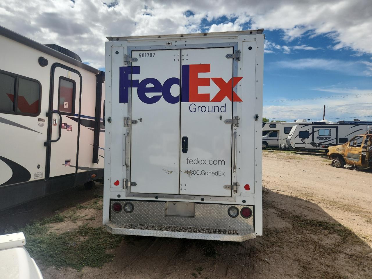 2022 Ford Econoline - Delivery Truck VIN: 1FDWE3FN4NDC37988 Lot: 81313405