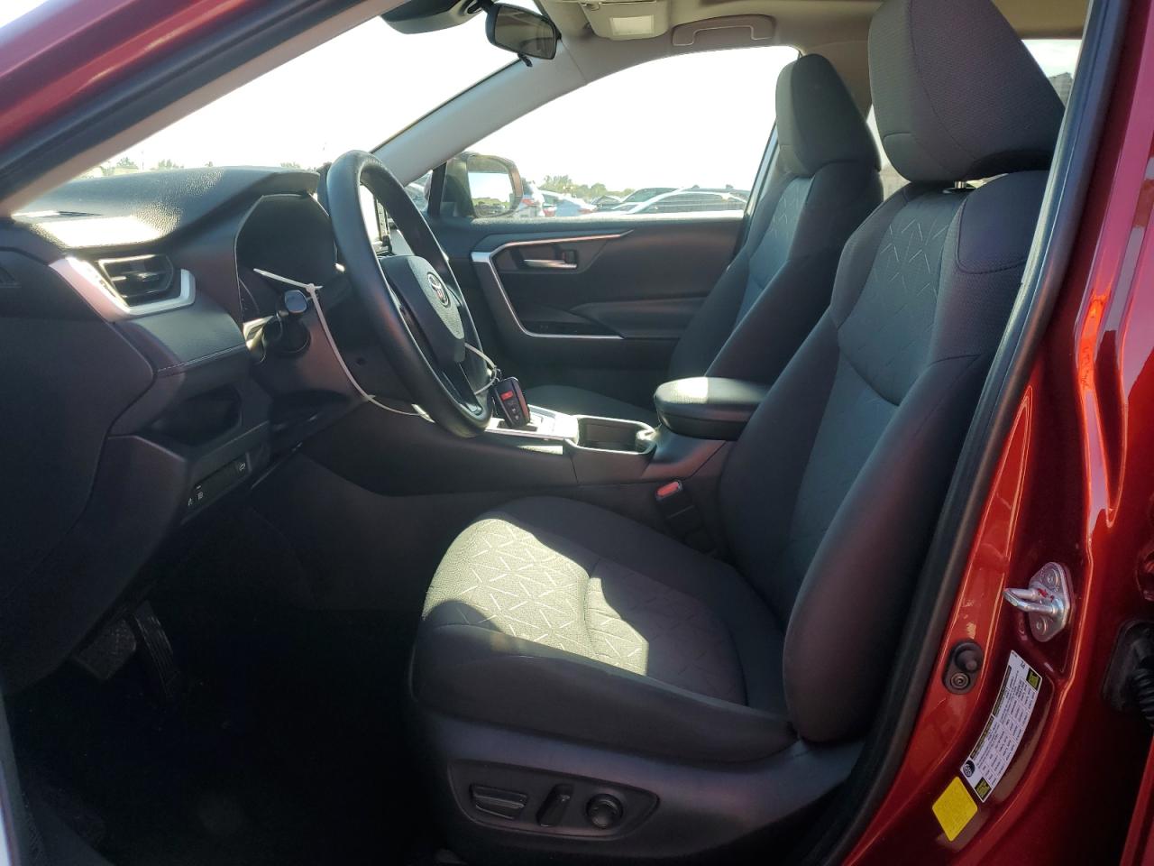 2020 Toyota Rav4 Xle VIN: 2T3W1RFV1LC042676 Lot: 81377625