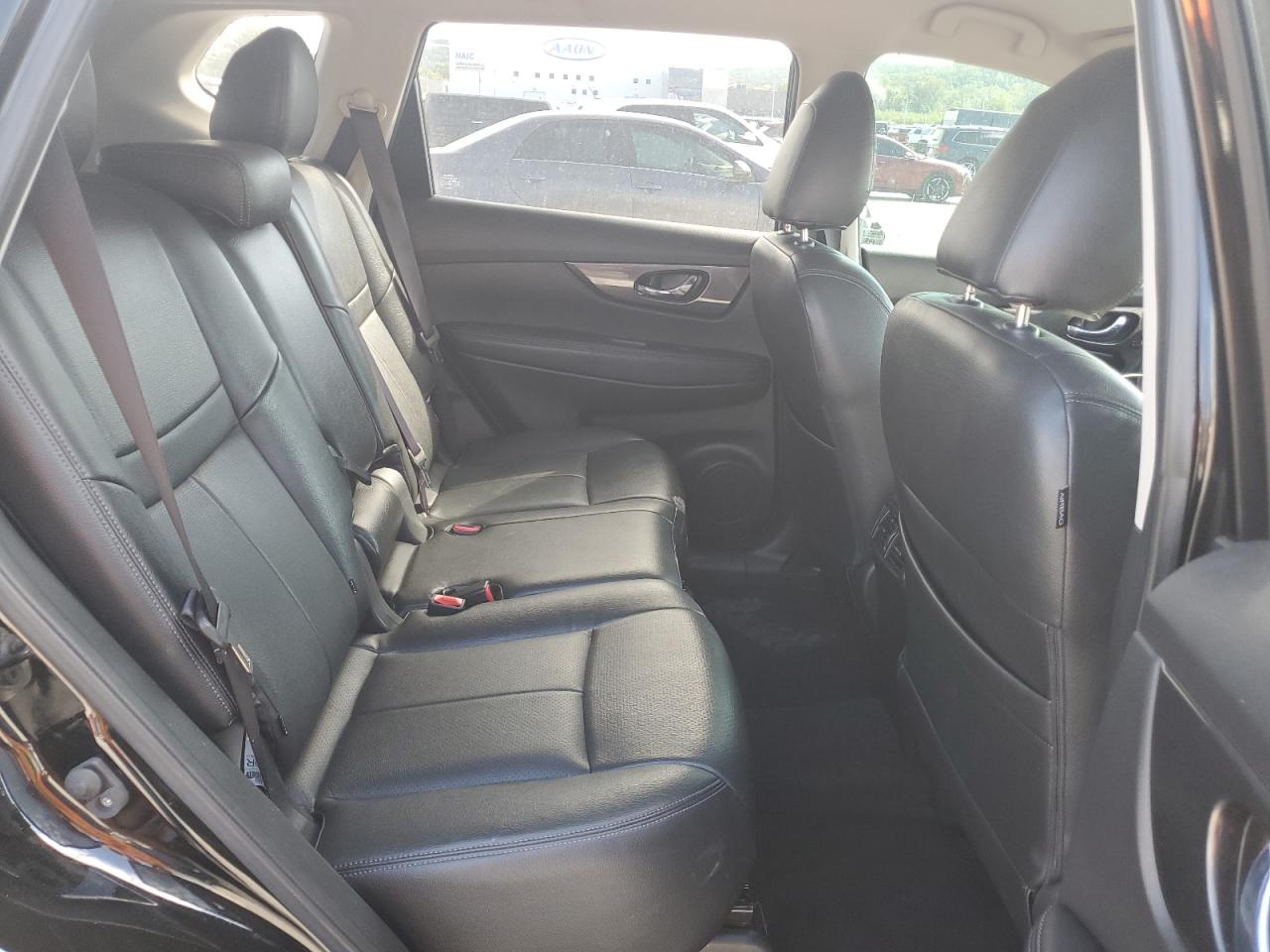 2017 Nissan Rogue S VIN: JN8AT2MT2HW399440 Lot: 81885535