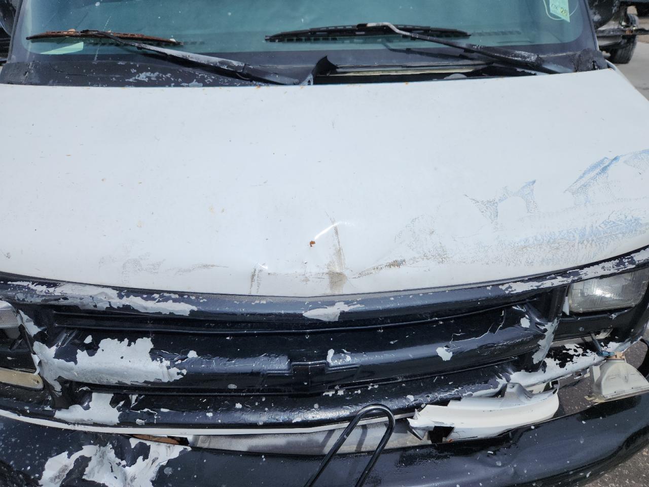 2000 Chevrolet Express G2500 VIN: 1GCFG25W1Y1122628 Lot: 83970035