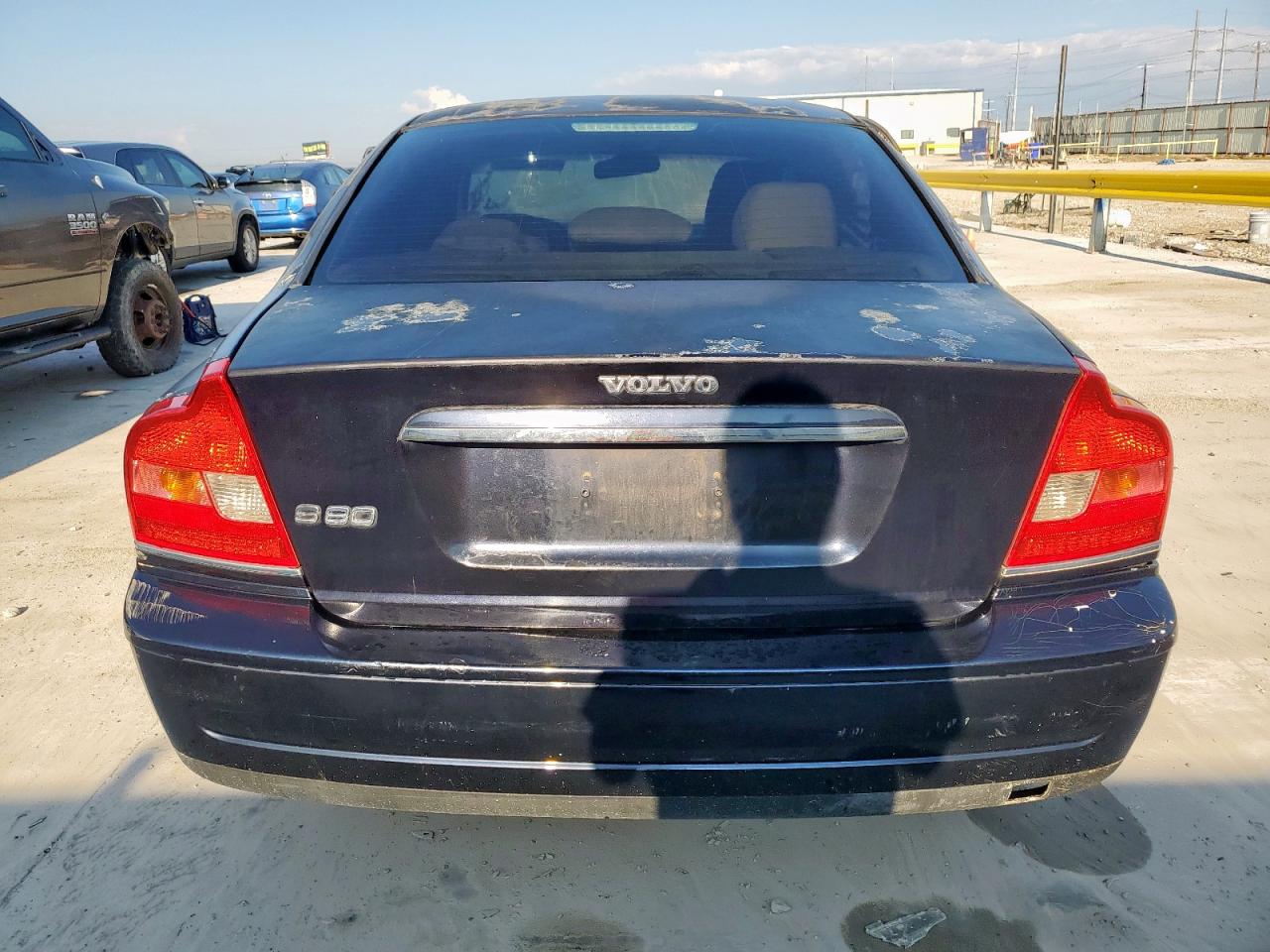 2005 Volvo S80 2.5T VIN: YV1TS592051400631 Lot: 71084225
