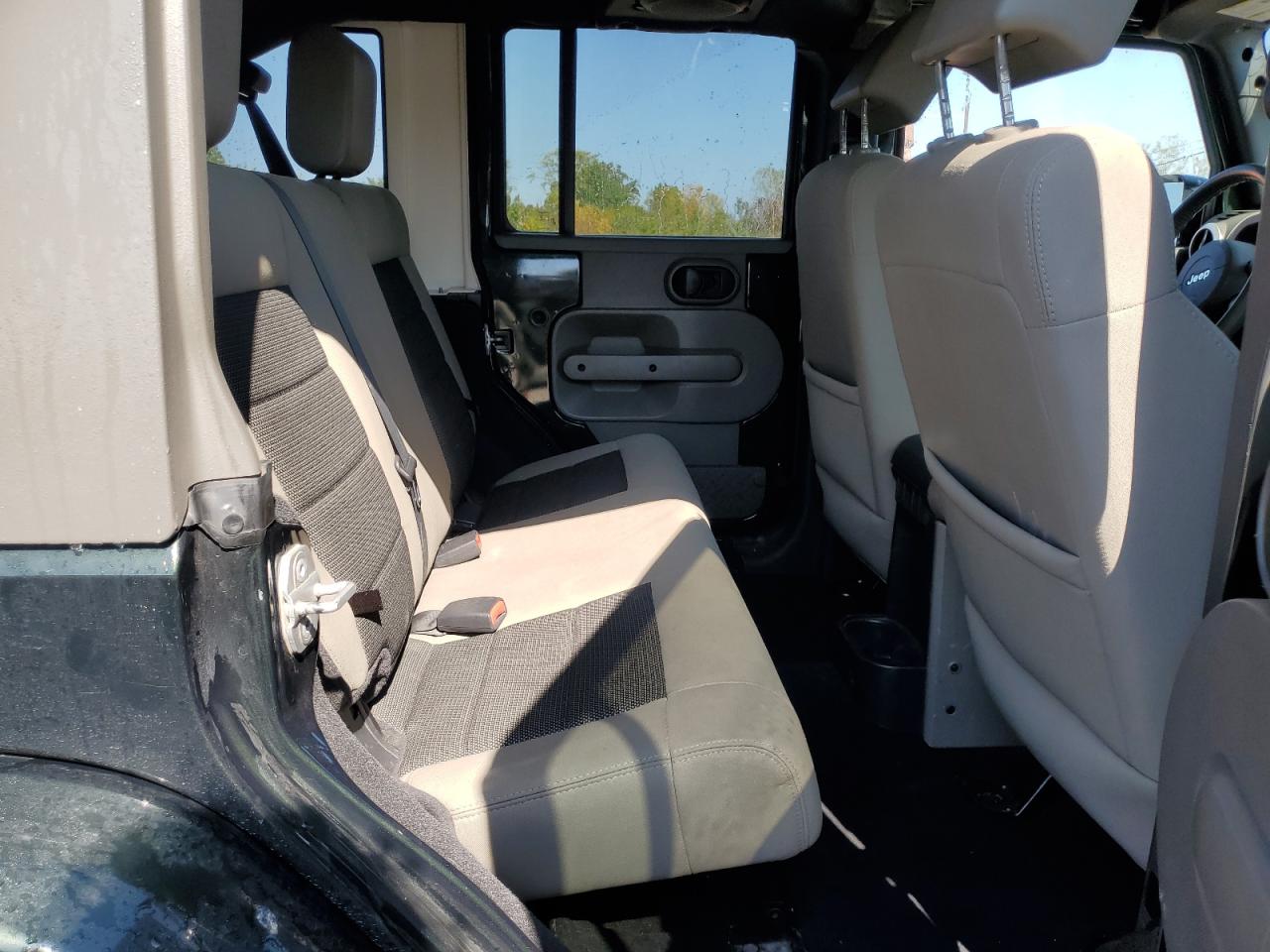 2010 Jeep Wrangler Unlimited Sahara VIN: 1J4BA5H1XAL125839 Lot: 80084415