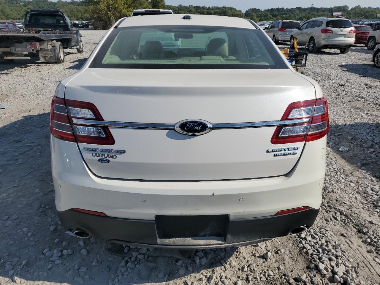2016 Ford Taurus Limited VIN: 1FAHP2F81GG105046 Lot: 81388525