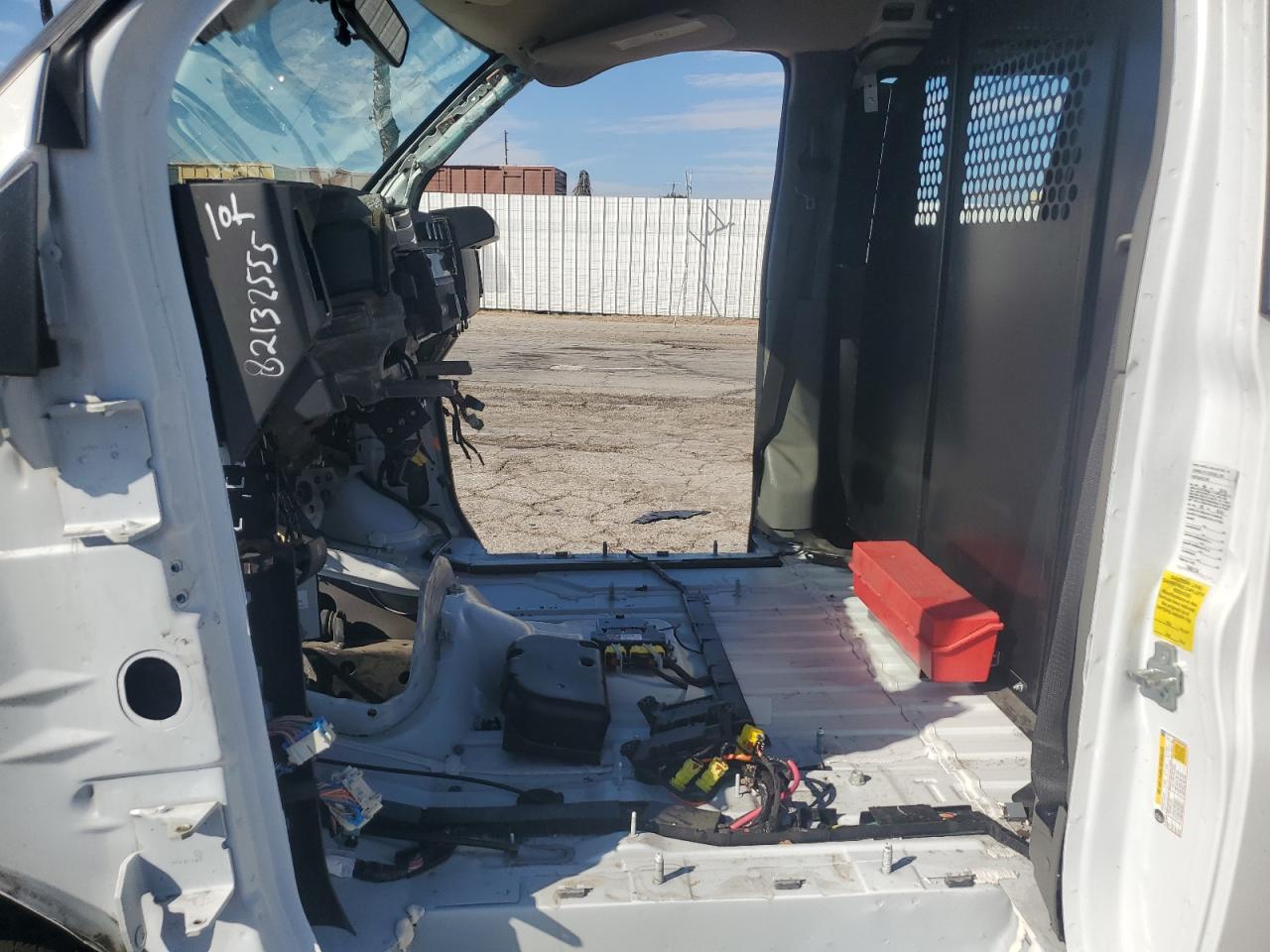 2024 Chevrolet Express G2500 VIN: 1GCWGAFPXR1197279 Lot: 85577535