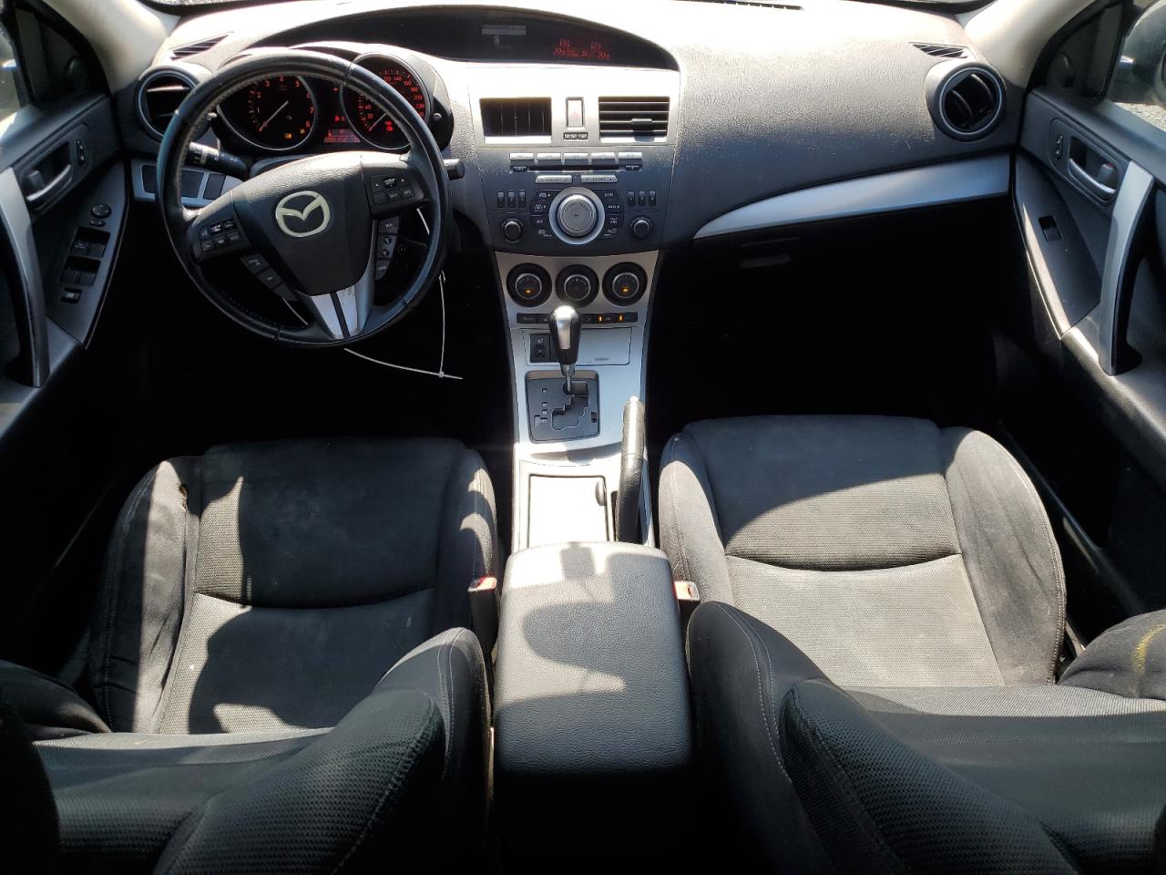2010 Mazda 3 S VIN: JM1BL1H51A1124523 Lot: 81106955