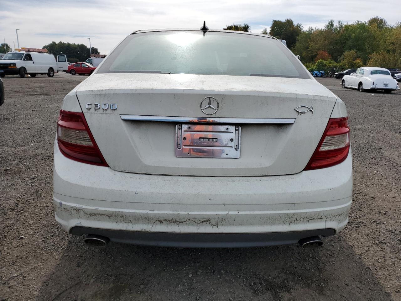 2011 Mercedes-Benz C 300 VIN: WDDGF5EB3BA529109 Lot: 84555235
