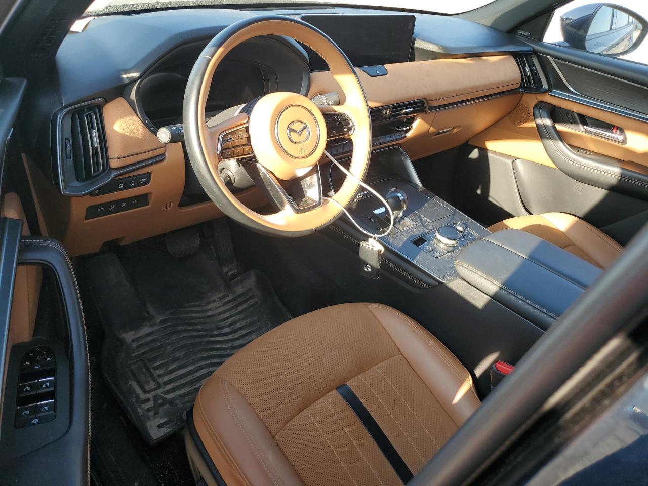 2024 Mazda Cx-90 Premium Plus VIN: JM3KKEHCXR1127657 Lot: 81380625