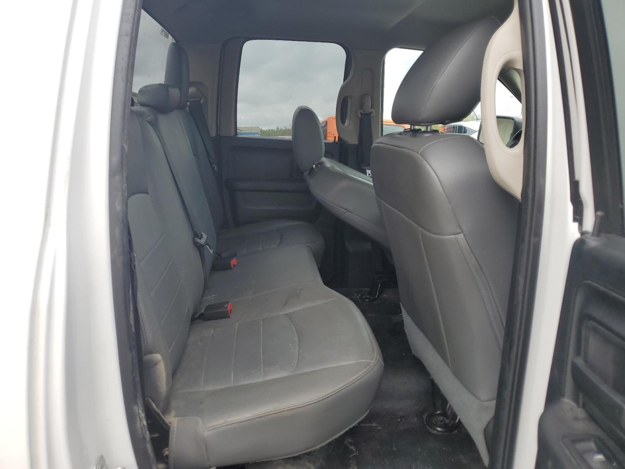 2017 Ram 1500 St VIN: 1C6RR6FG1HS623140 Lot: 81859585