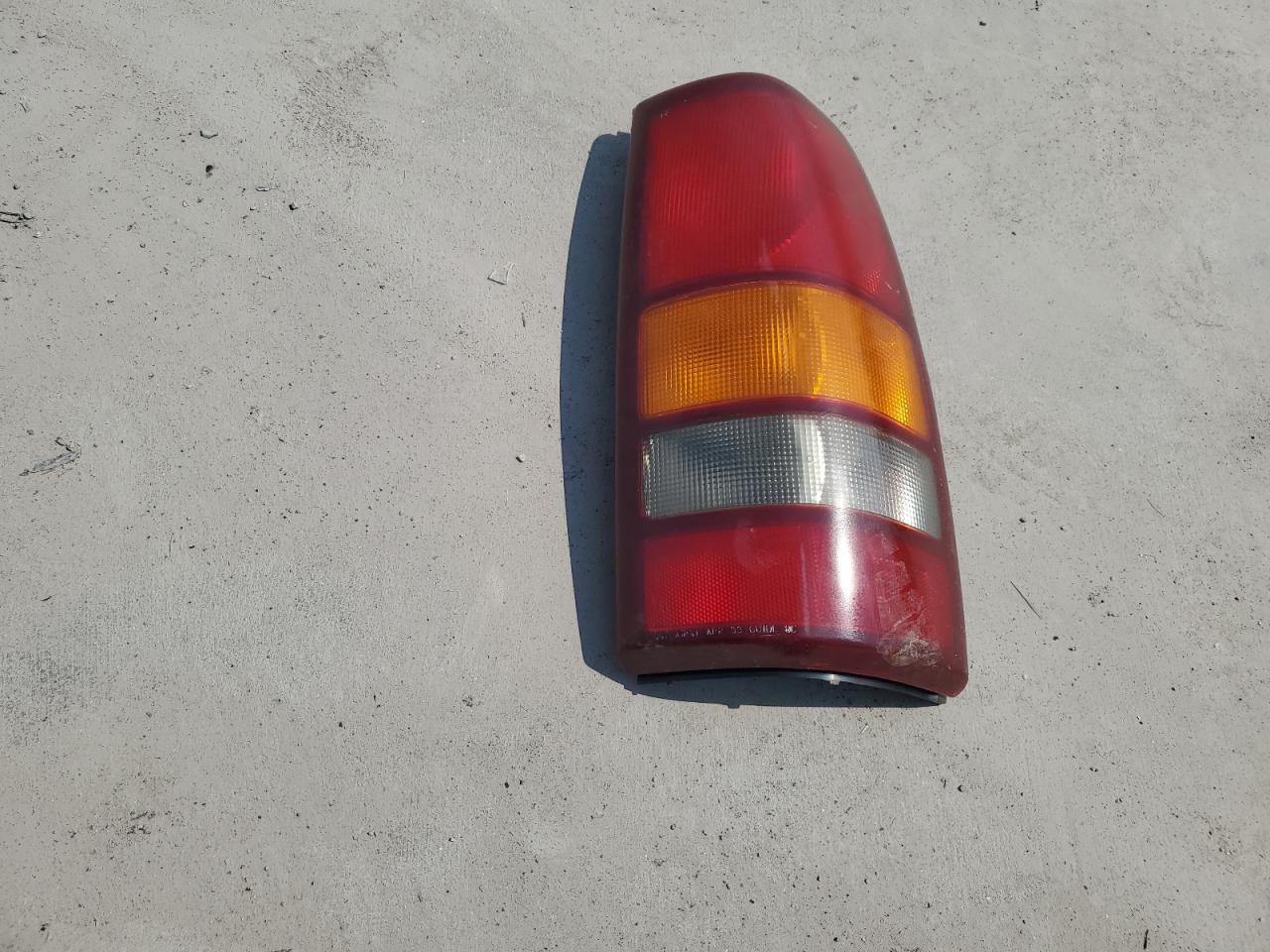 2000 Chevrolet Silverado C1500 VIN: 2GCEC19W2Y1405142 Lot: 80084545