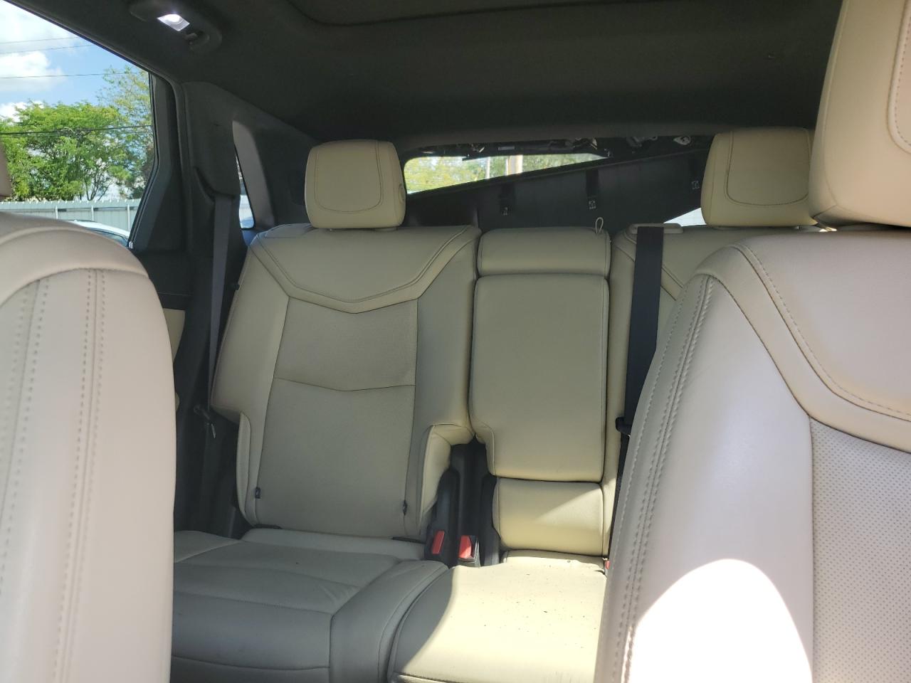 2019 Cadillac Xt5 Luxury VIN: 1GYKNCRS4KZ258661 Lot: 83960895