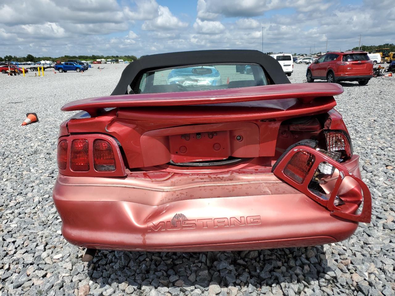 1996 Ford Mustang VIN: 1FALP4448TF112761 Lot: 84621515