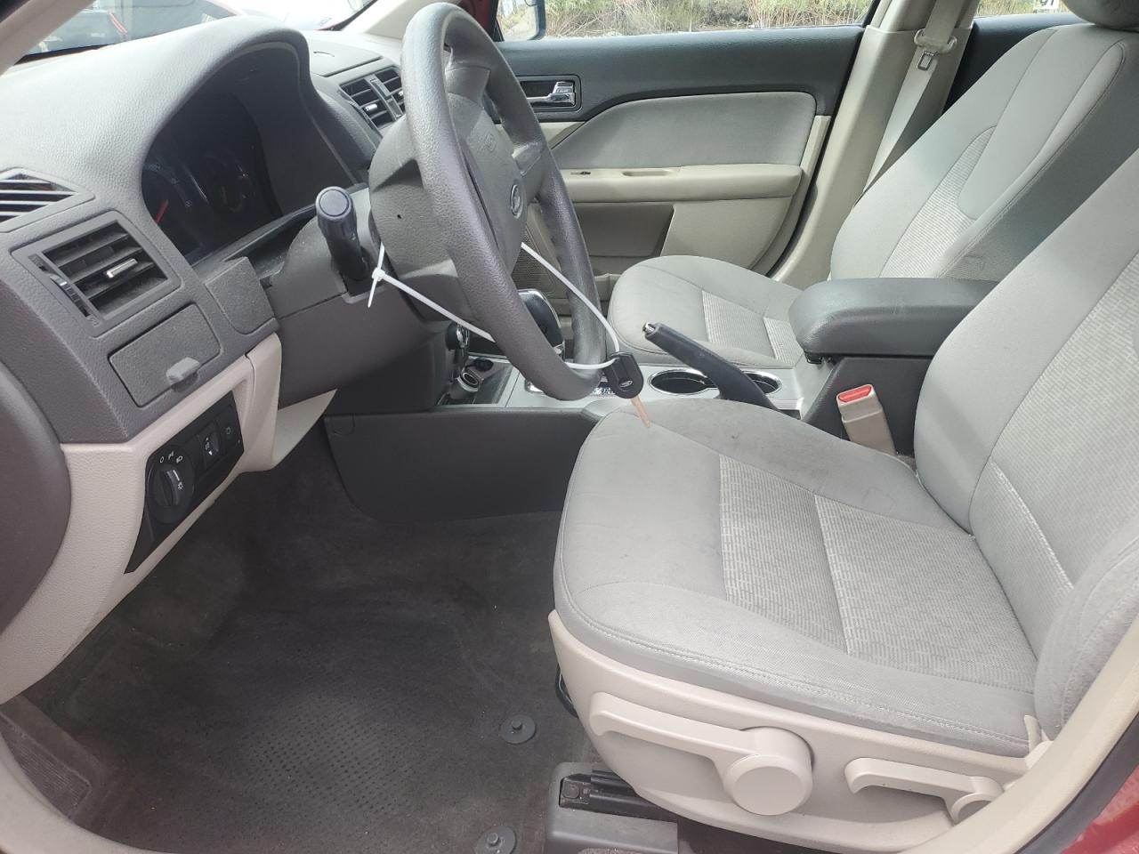 2012 Ford Fusion S VIN: 3FAHP0GA3CR377932 Lot: 84024125