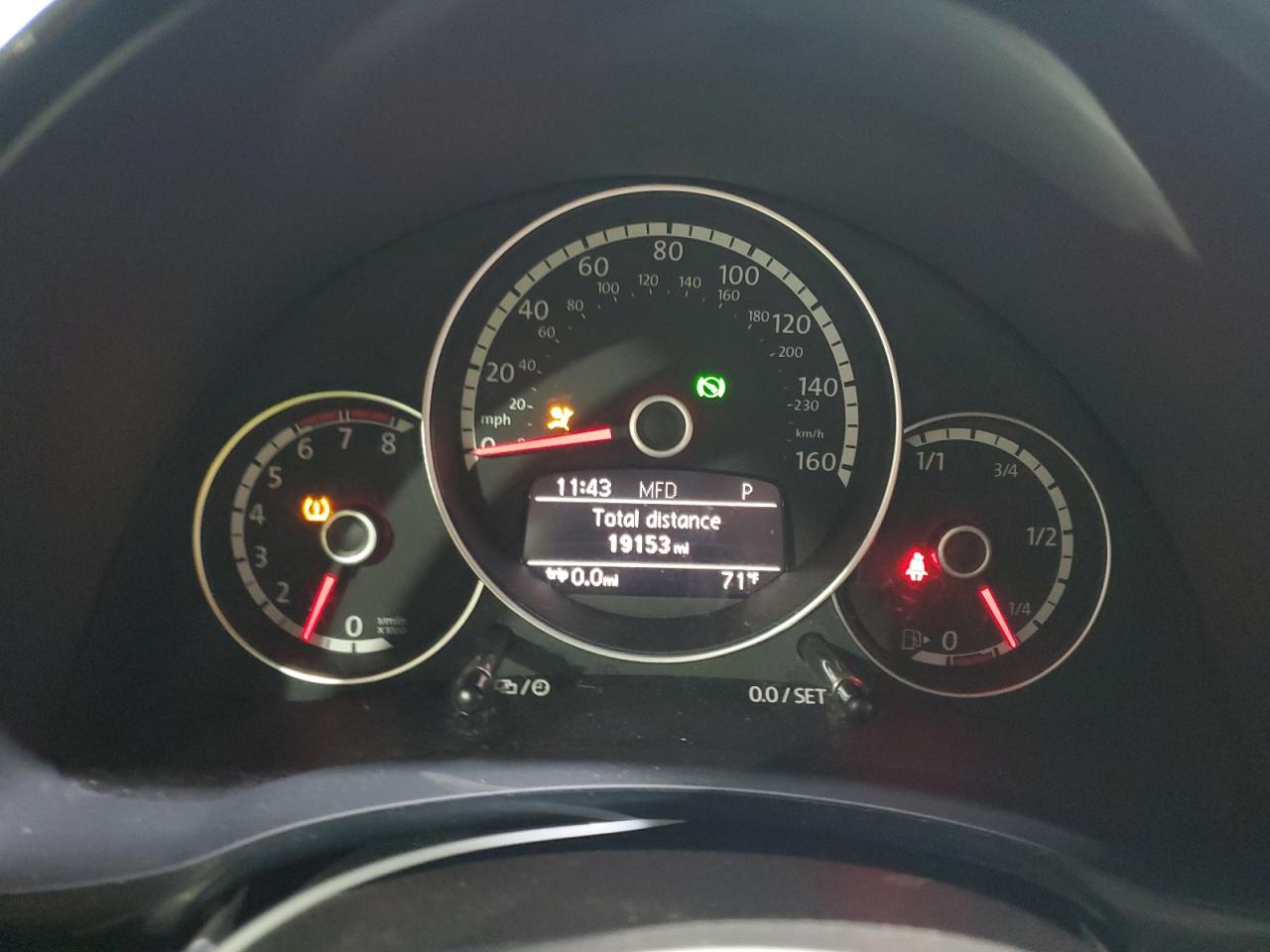 2016 Volkswagen Beetle 1.8T VIN: 3VWF17AT8GM633133 Lot: 84226095