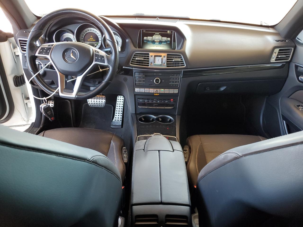 2017 Mercedes-Benz E 400 VIN: WDDKJ6FB5HF352376 Lot: 83758085