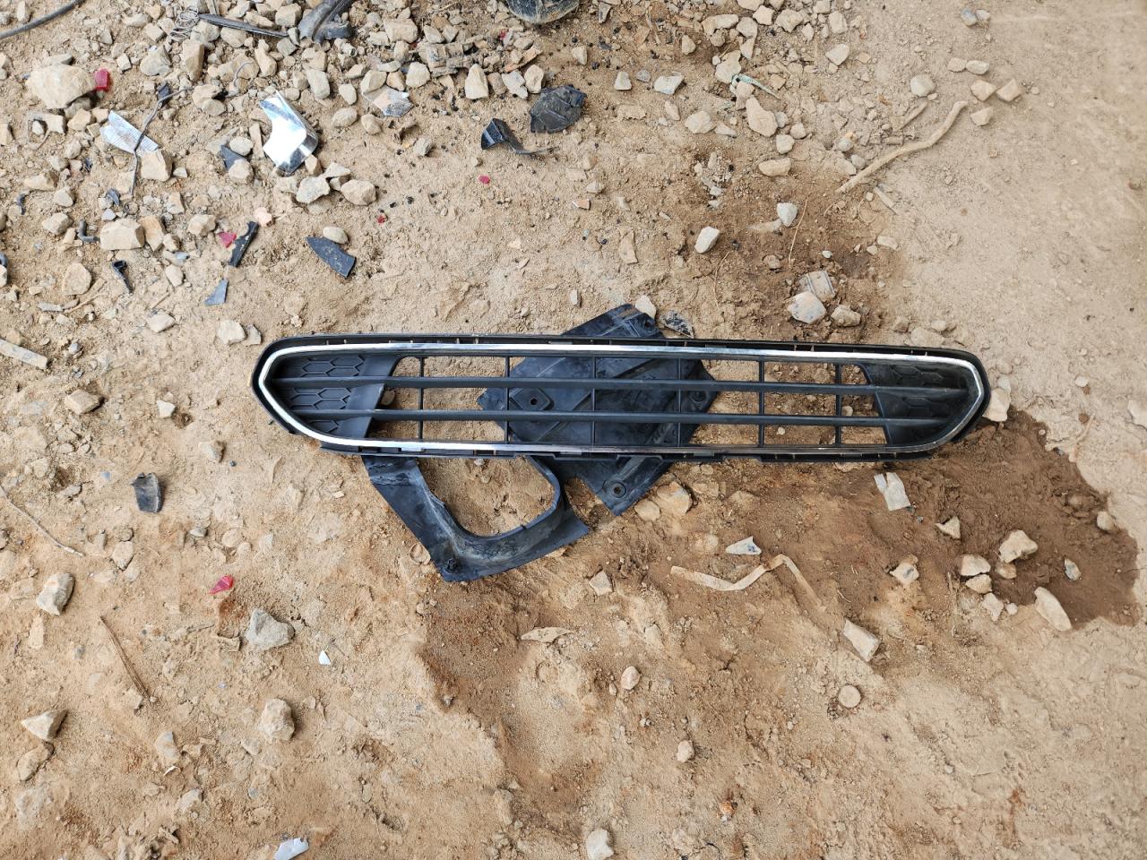 2011 Ford Fusion Se VIN: 3FAHP0HA9BR222444 Lot: 84232845