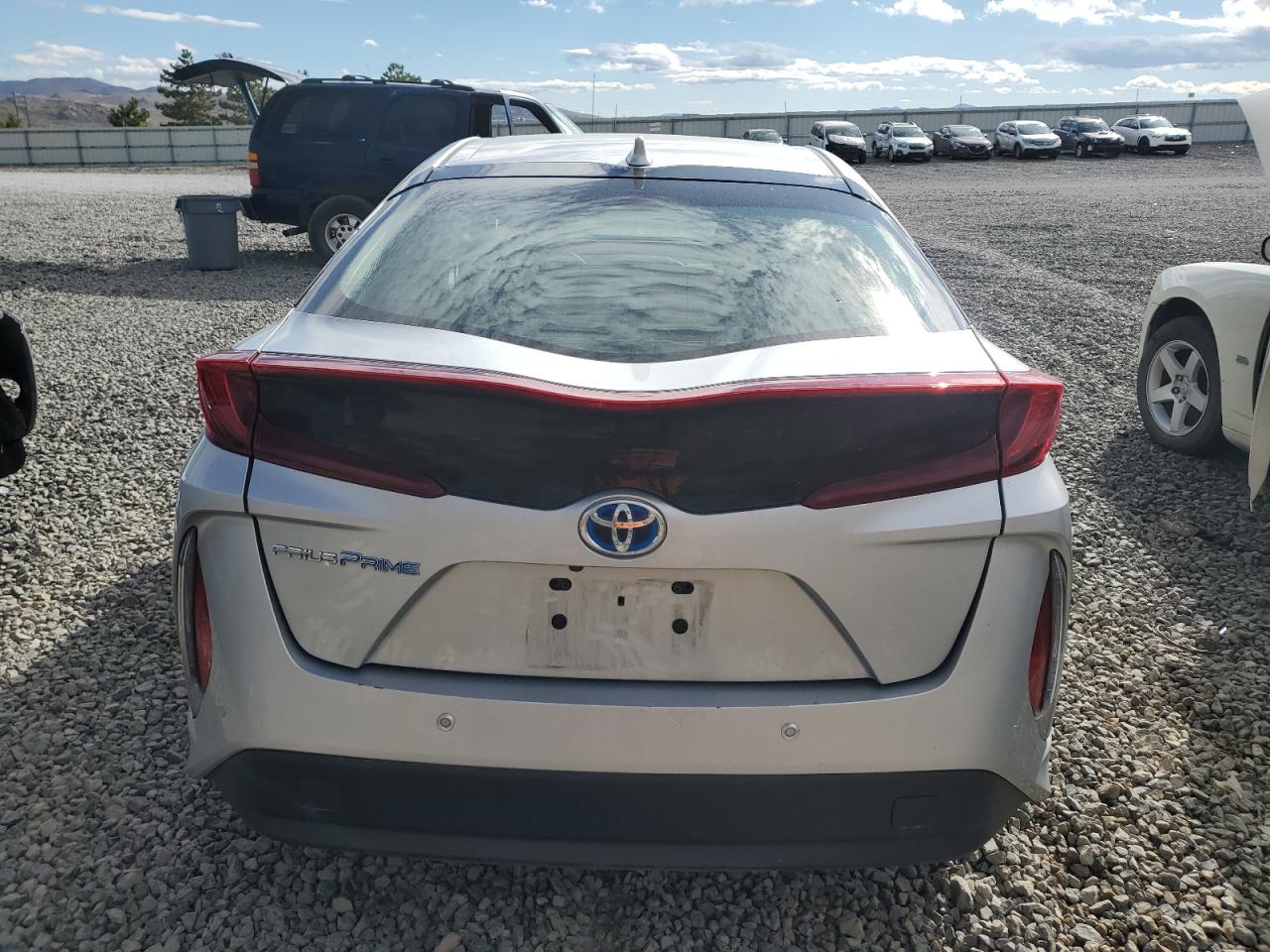 2018 Toyota Prius Prime VIN: JTDKARFP8J3098676 Lot: 81954365