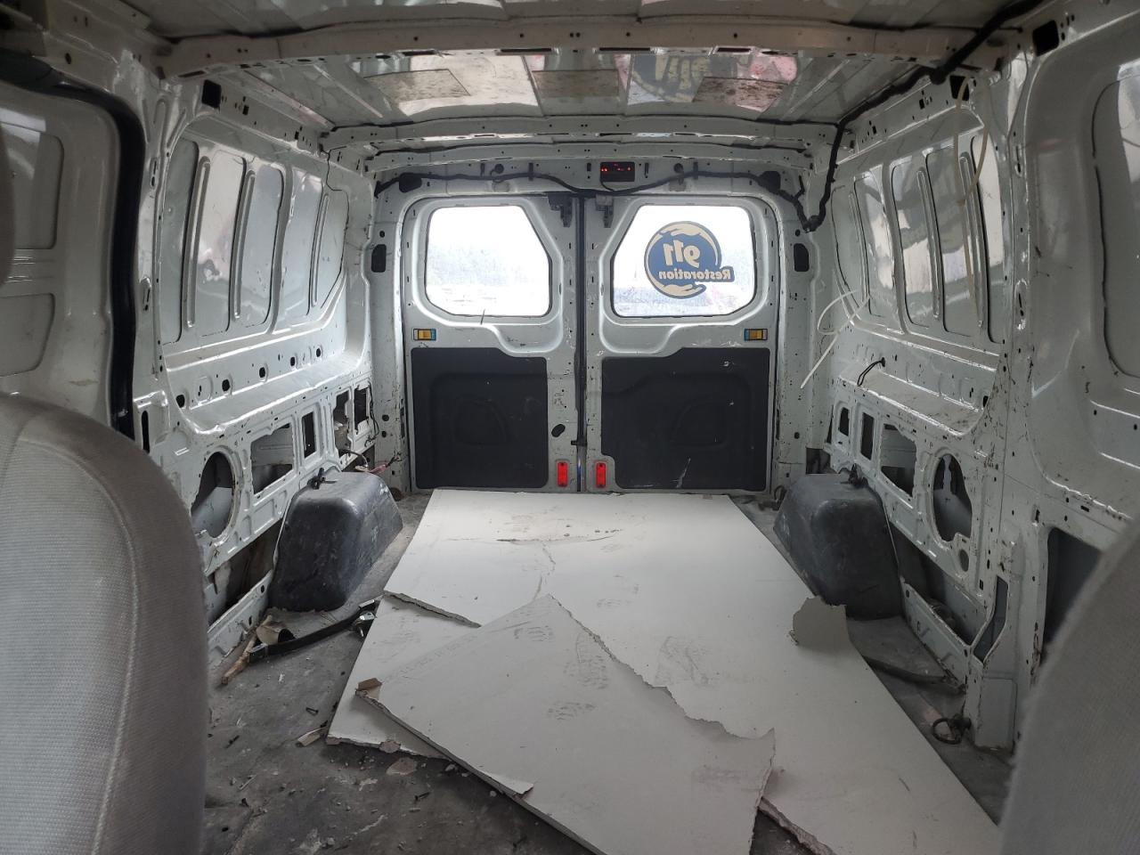 2015 Ford Transit T-250 VIN: 1FTYR2ZM5FKA24740 Lot: 81662925