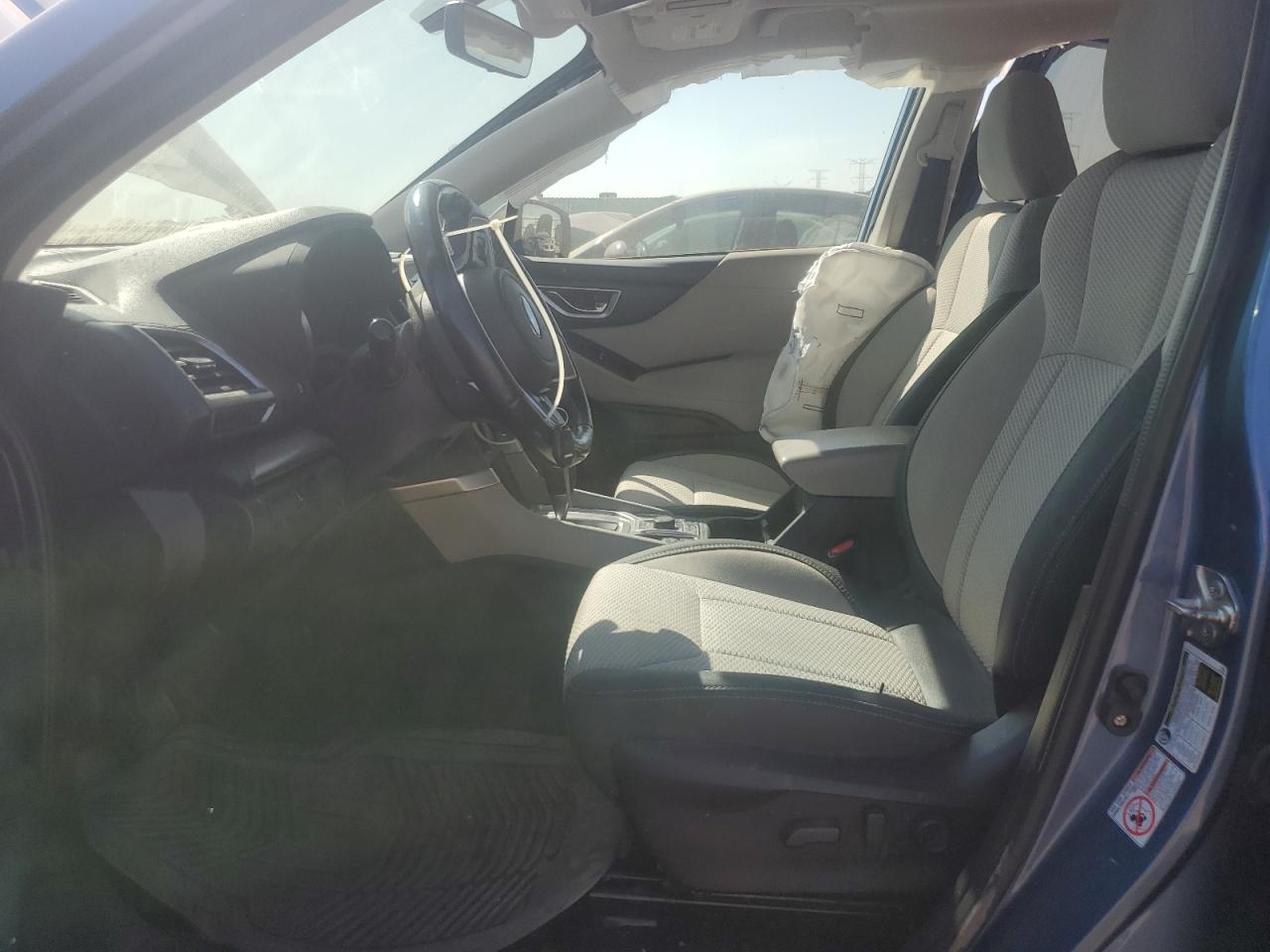 2019 Subaru Forester Premium VIN: JF2SKAEC7KH568487 Lot: 81091155