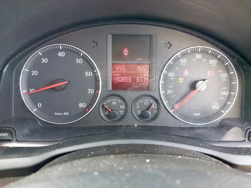 2005 VOLKSWAGEN GOLF FSI S 