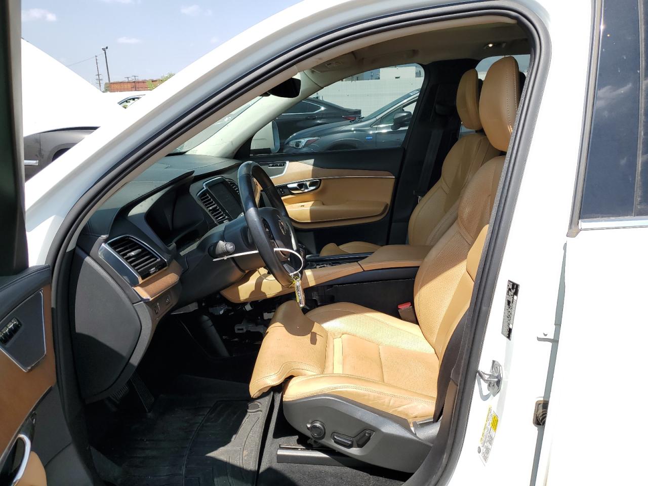 2016 Volvo Xc90 T6 VIN: YV4A22PL7G1052723 Lot: 80412495