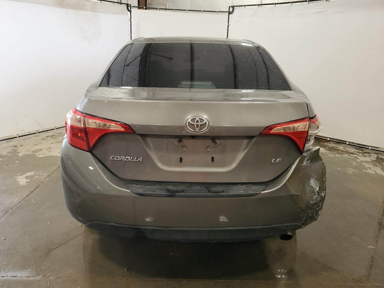 2018 Toyota Corolla L VIN: 2T1BURHE9JC993006 Lot: 70245675