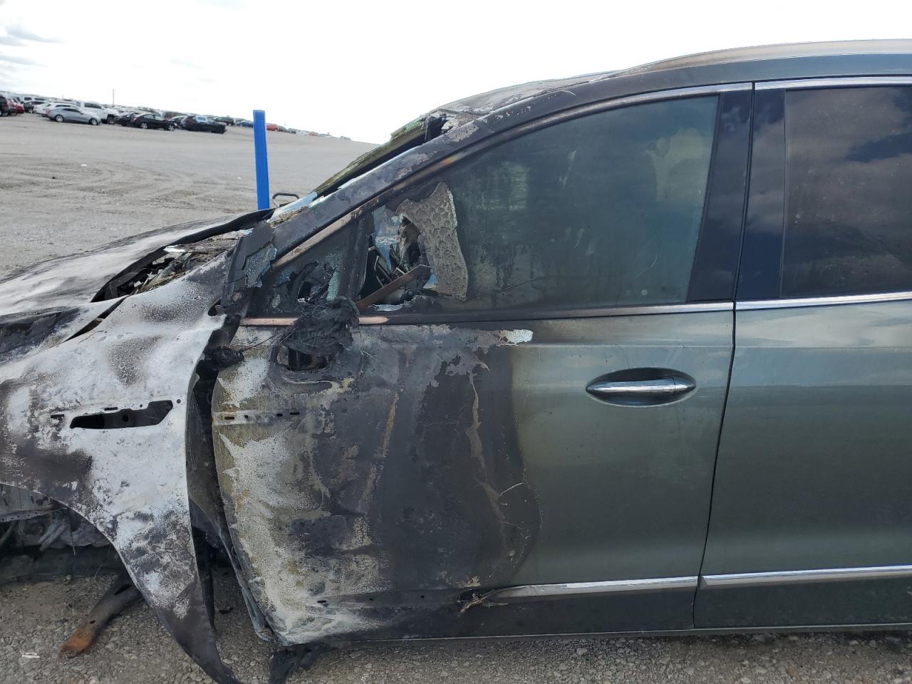 2023 Buick Enclave Avenir VIN: 5GAEVCKW5PJ167745 Lot: 81815885