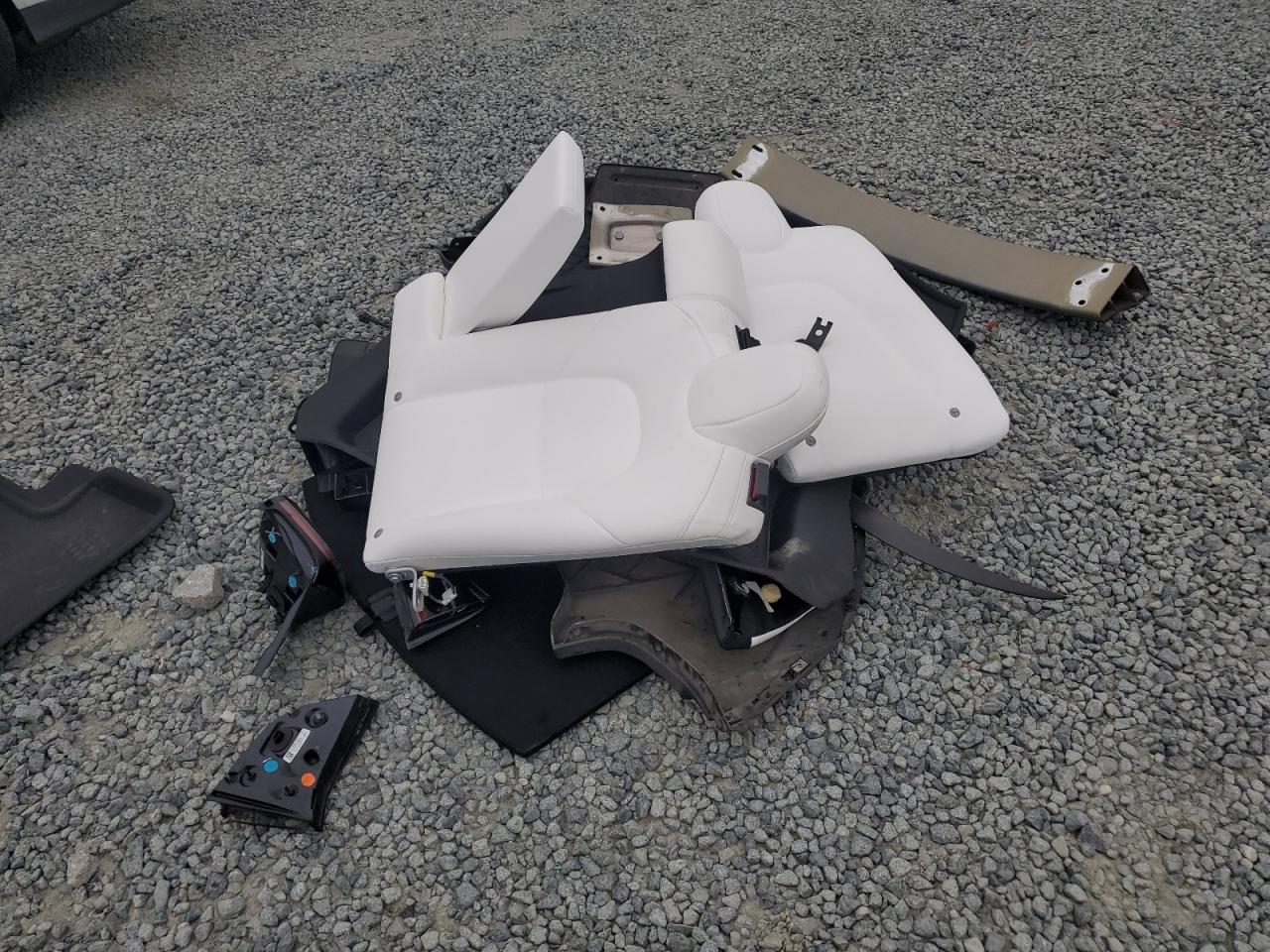 2022 Tesla Model 3 VIN: 5YJ3E1EC8NF274000 Lot: 81751235