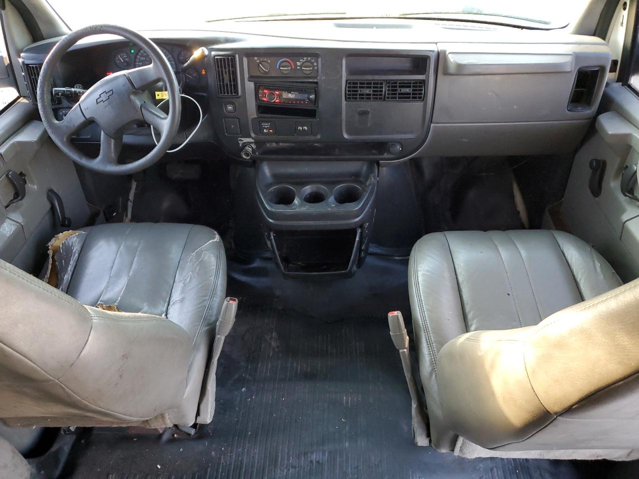 2006 Chevrolet Express G2500 VIN: 1GCGG25VX61220453 Lot: 72026125