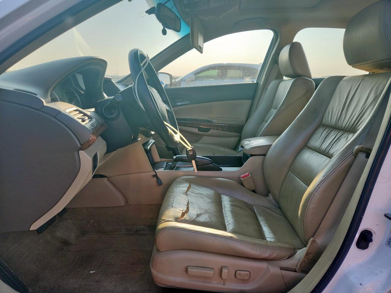 2009 Honda Accord Exl VIN: 1HGCP26839A084356 Lot: 80076735