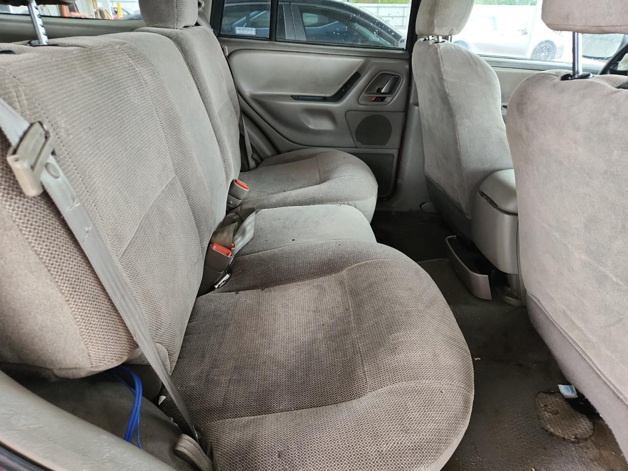 2000 Jeep Grand Cherokee Laredo VIN: 1J4GW48S1YC389472 Lot: 81714815