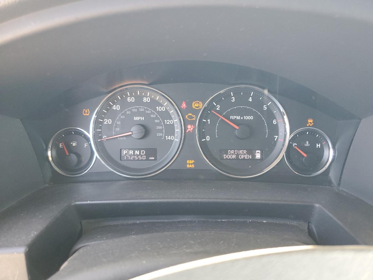 2008 Jeep Commander Sport VIN: 1J8HG48N48C172119 Lot: 80318435