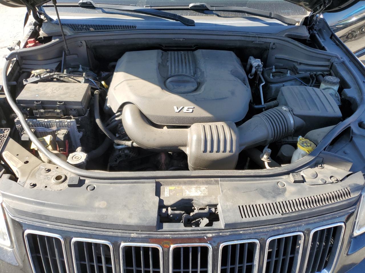 2014 Jeep Grand Cherokee Limited VIN: 1C4RJFBG4EC588623 Lot: 84751185