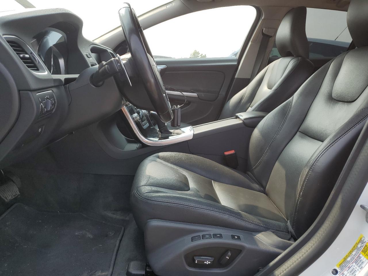 2018 Volvo V60 T6 Dynamic VIN: YV149MSL3J238812 Lot: 71497715