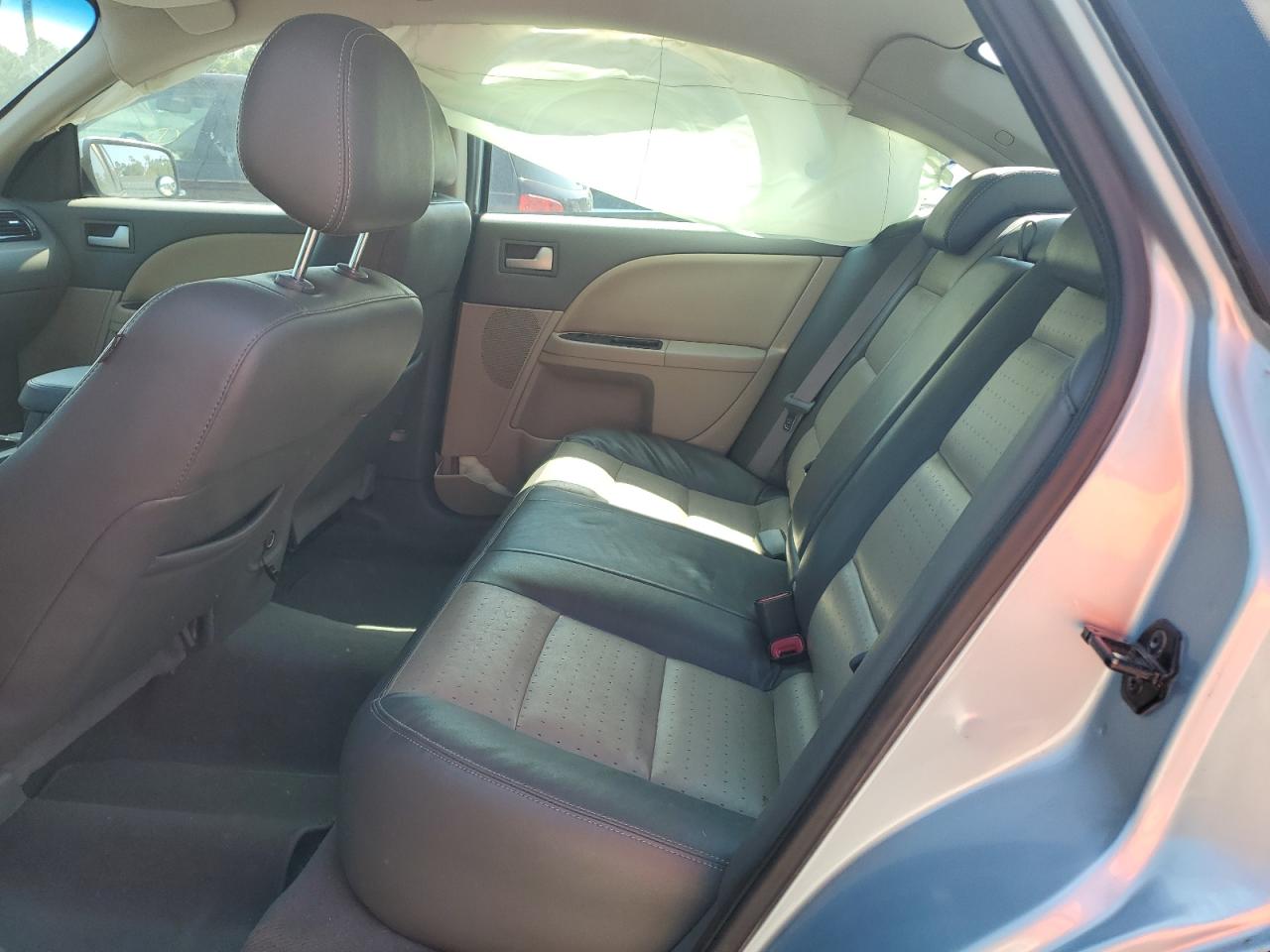 2008 Mercury Sable Premier VIN: 1MEHM42W28G602173 Lot: 80671085