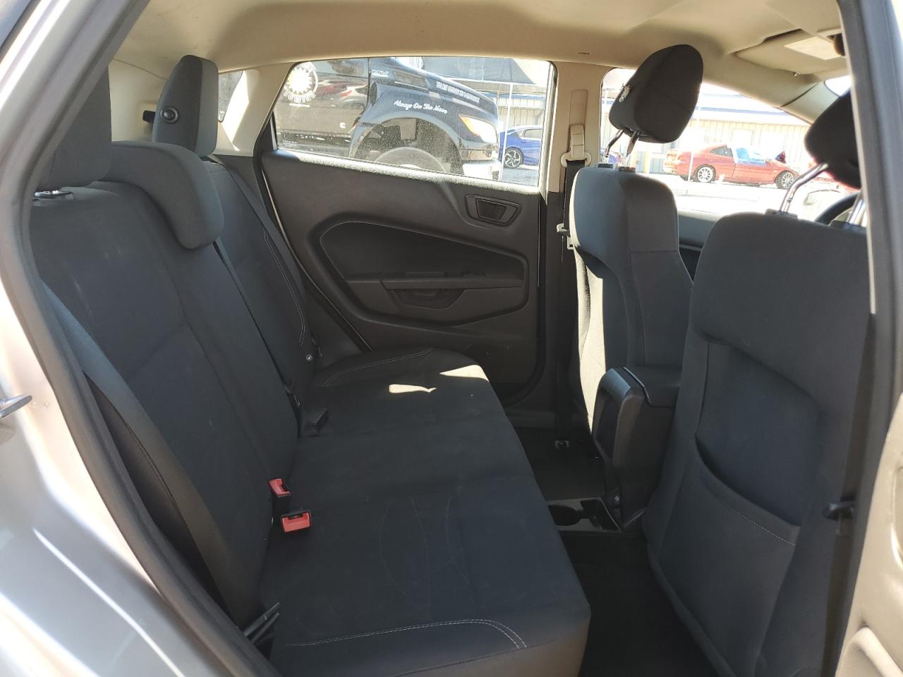 2018 Ford Fiesta Se VIN: 3FADP4EJXJM110757 Lot: 84055055