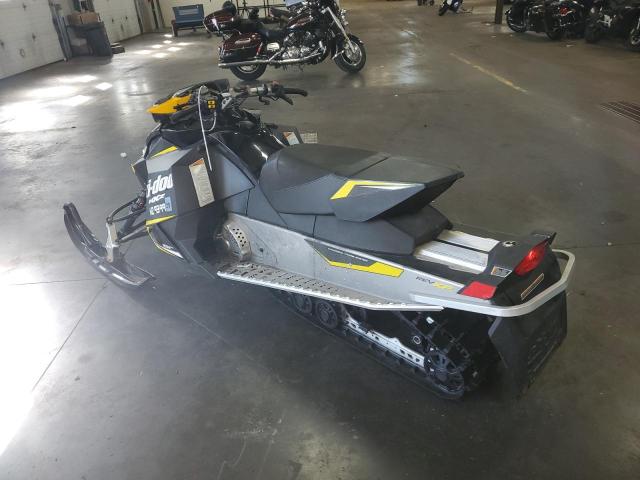 2015 SKIDOO MXZ SPORT  