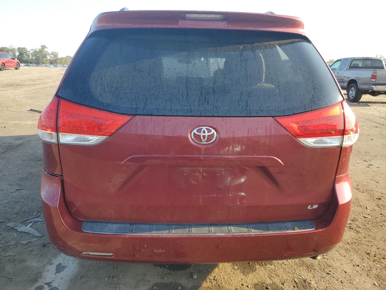 2012 Toyota Sienna Le VIN: 5TDKK3DC1CS238918 Lot: 80305935