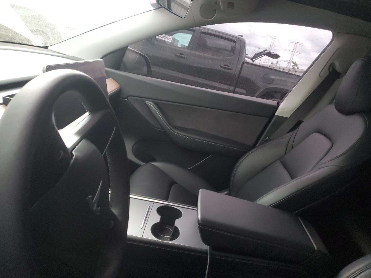 2022 Tesla Model Y VIN: 7SAYGDEF2NF461974 Lot: 71360655