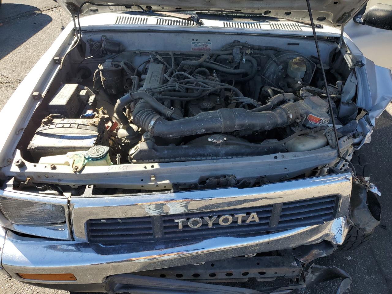 1990 Toyota Pickup 1/2 Ton Short Wheelbase Dlx VIN: JT4RN01P2L7023831 Lot: 81594215