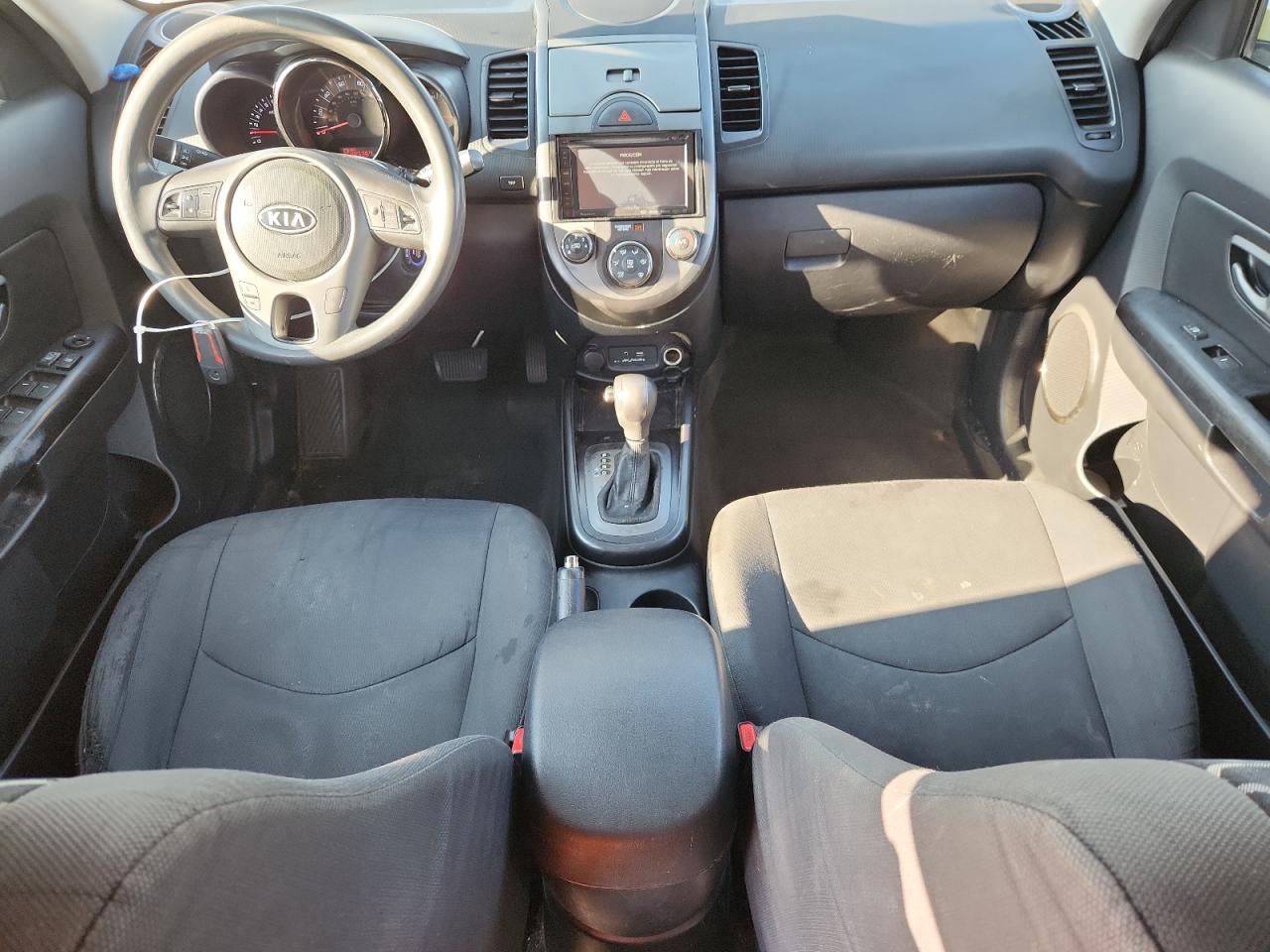 2011 Kia Soul + VIN: KNDJT2A26B7199394 Lot: 71218075