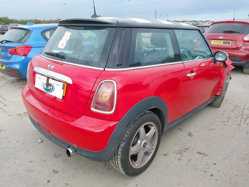 2010 MINI COOPER 