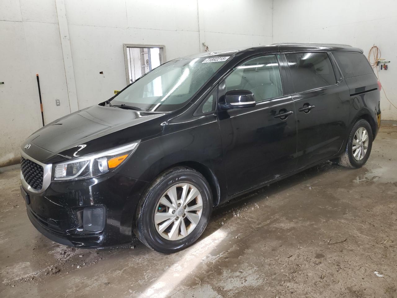 2017 Kia Sedona Lx