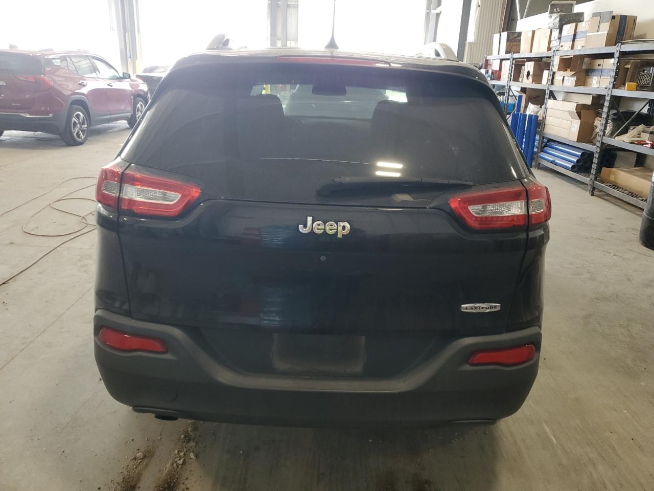 2016 Jeep Cherokee Latitude VIN: 1C4PJLCB0GW351220 Lot: 81682925
