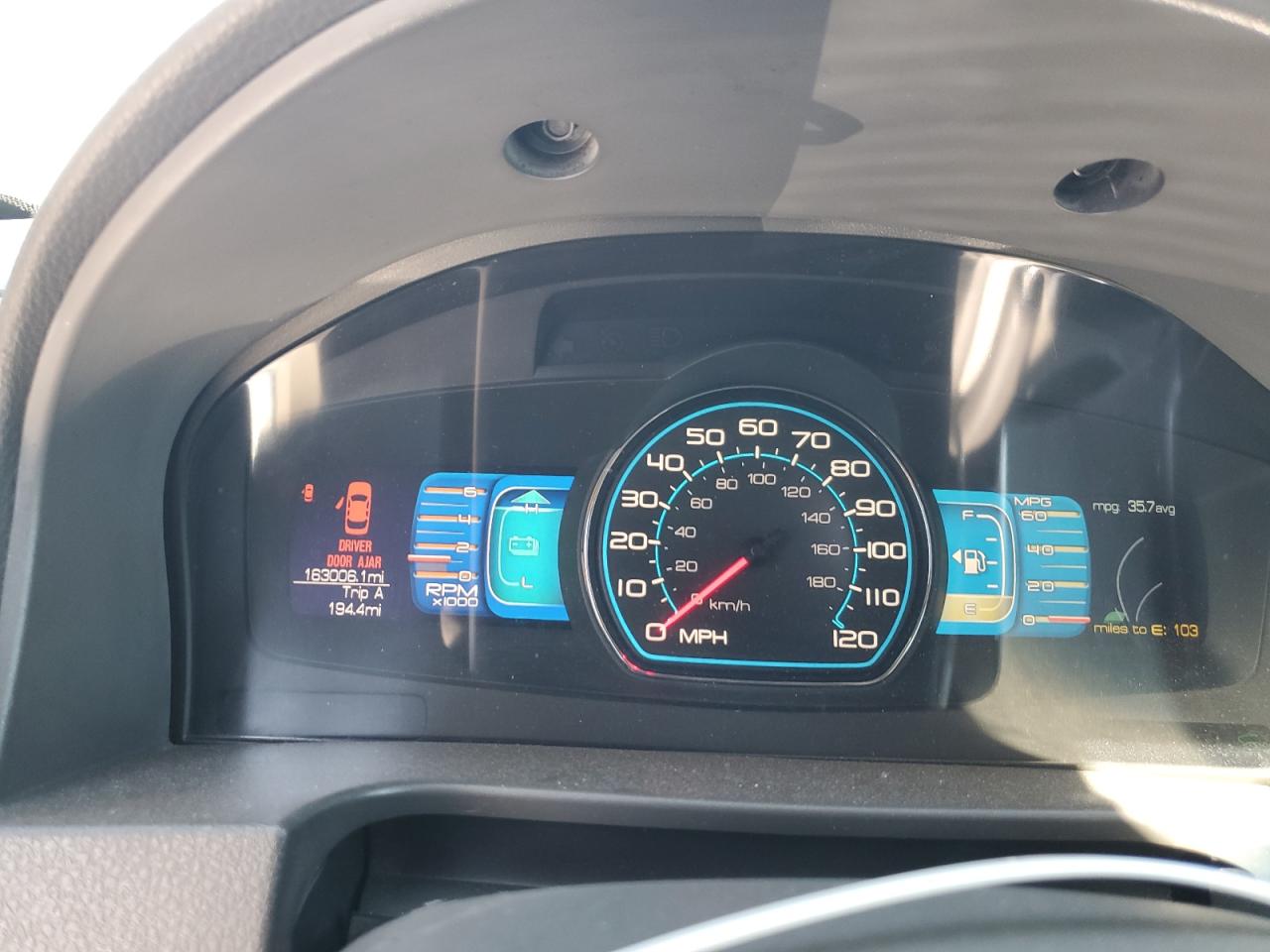 2010 Ford Fusion Hybrid VIN: 3FADP0L34AR261755 Lot: 81164455