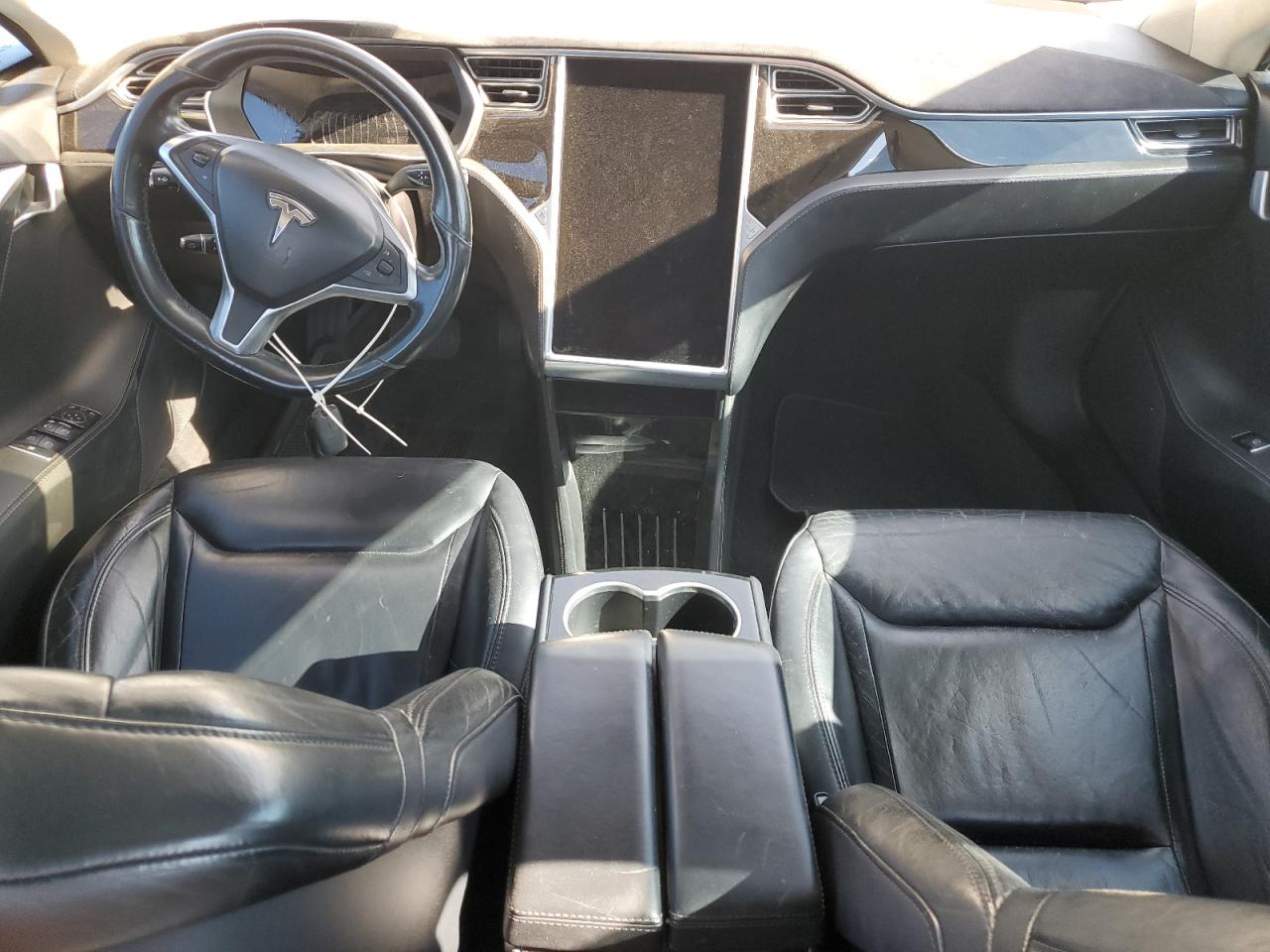 2015 Tesla Model S 85D VIN: 5YJSA4H27FF091961 Lot: 84173055